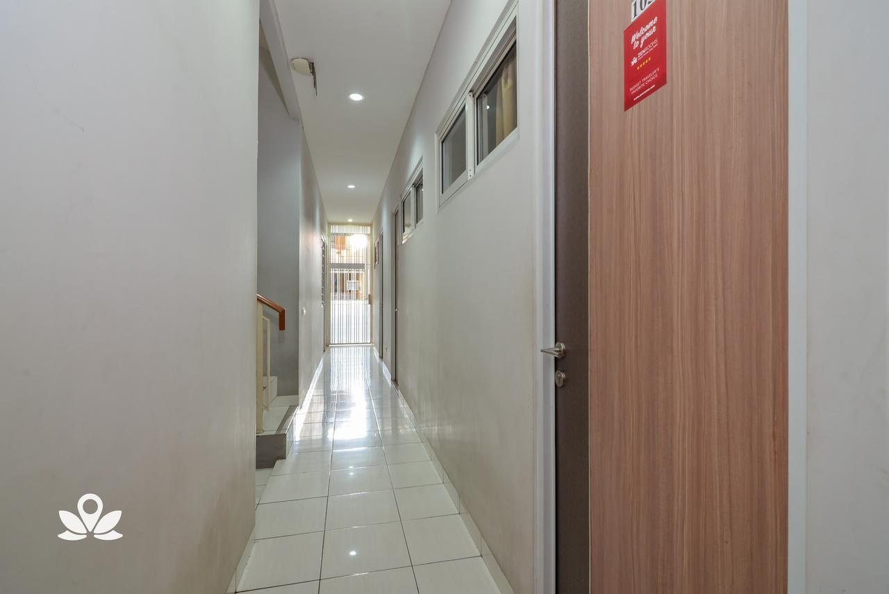 Zen Rooms Karet Pedurenan Джакарта Екстер'єр фото